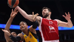 CRVENA ZVEZDA NAŠLA CENTRA? Sprema se novo pojačanje na Malom Kalemegdanu