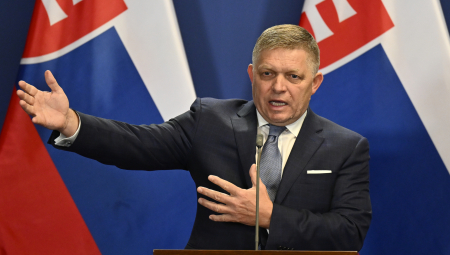 FICO O ORBANU:  Da propagira ubijanje Slovena, možda bi bio kandidovan za Nobelovu nagradu za mir