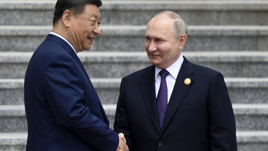 POTPISALI SMO Oglasili se Putin i Si