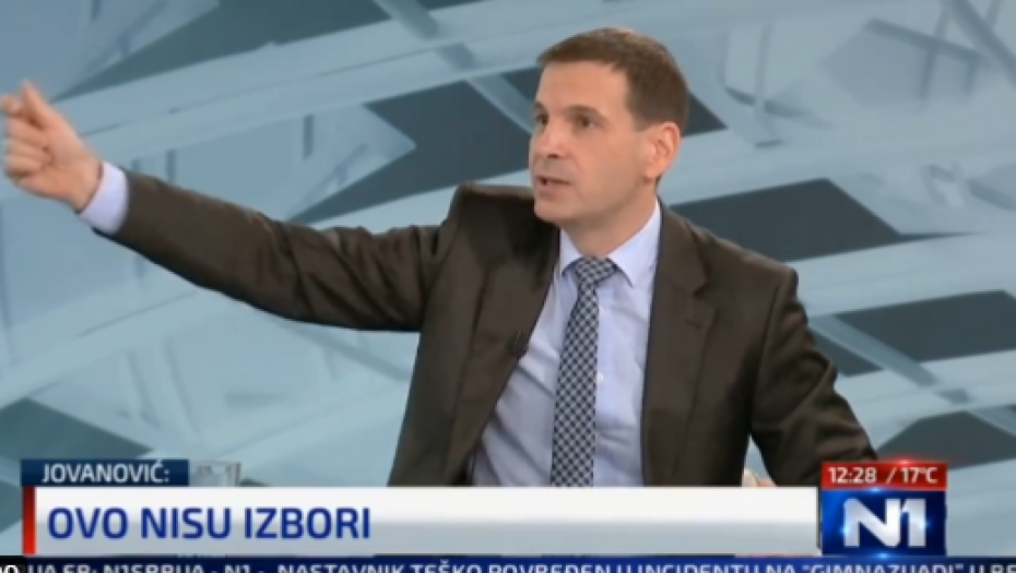 JOVANOVIĆ POZIVA NA NASILNO RUŠENJE VUČIĆA! Nekadašnji patriota shvatio da ga narod nikada glasovima neće dovesti na vlast, pa predlaže radikalne mere