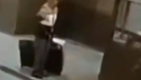 PAR UKRAO SEF U KOM JE BILO SKORO MILION EVRA Mužu dala ključ od kancelarije (VIDEO)