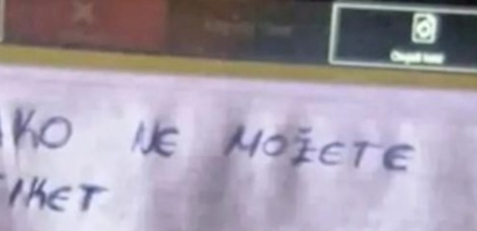 HITNA PORUKA IZ KLADIONICE Radnica nasmijala celu regiju porukom za mušterije, morate videti ovaj hit