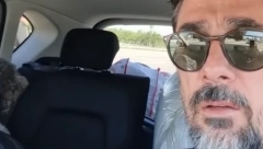 VOJIN ĆETKOVIĆ TRAŽIO NOVAC NA AUTO-PUTU Glumac došao do rampe i šokirao sve: Je l' imaš nešto sitno?