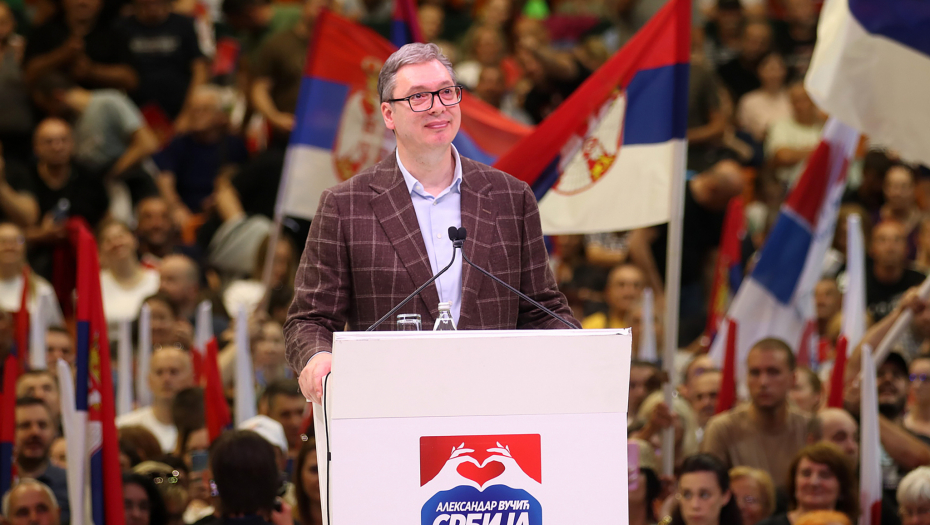 KLJUČNA PORUKA VUČIĆA IZ NOVOG SADA "Nikoga se ne plašimo, jer slobodna i slobodarska Srbija nema čega da se plaši!"