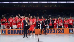 ZVEZDA JE ŠAMPION ABA LIGE Crveno-beli "pometlali" Partizan i utišali Arenu