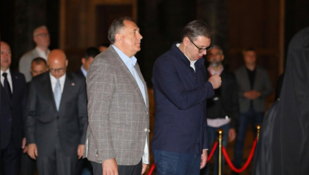 "SLAVIĆEMO KAD BUDEŠ MRTAV" Užas! Opozicioni mediji, ekstremisti i pristalice opozicije zasuli Vučića kletvama i pretnjama smrću! (VIDEO)
