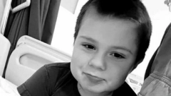 "SREĆO MAMINA, VIŠE TE NIŠTA NEĆE BOLETI GORE NA NEBU!" Jecaj majke koja je izgubila sina odzvanja Beogradom - umro maleni Konstantin Vasović (5)!