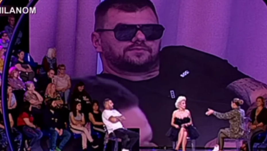 SKANDAL U UŽIVO PROGRAMU! Asmin otkrio šta je hodža zatekao kod Aneli u stanu, nastao muk!