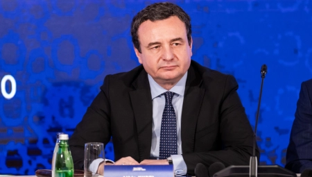 "KURTI NAS MINIRA" Nemački mediji bruje: Drskim soliranjem hoće da Srbiju dovede pred svršen čin