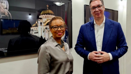 SRBIJA JE ODLUČNA DA SE SUPROTSTAVI PRITISCIMA I SELEKTIVNOM ODREĐIVANJU PRAVA I ISTINE Vučić se sastao sa Ingom Rondom King