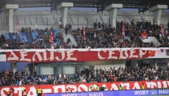 LEGENDE SE NE ZABORAVLJAJU Sjajan gest navijača Zvezde i Vojvodine (FOTO)