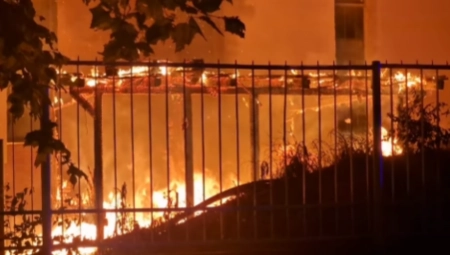 VELIKI POŽAR U DVORIŠTU EPS U NOVOM SADU Deo grada je ostao bez struje