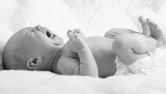 MAJKA NESTALE BEBE IZ FOČE TVRDI DA JE BACILA U HLADNU DRINU! Novi detalji sluičaja koji trese region!