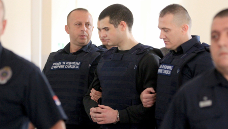 ZAŠTO SAM JA ODJEDNOM PSIHOPATA I KRVOLOČNI UBICA?! Uroš Blažić pričao nebuloze na suđenju za masakr u mladenovačkim selima