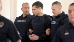 "MAJMUNE, UBIO SI MI DVA BRATA" Krici neutešnog Jovana odzvanjali sudnicom - rođenog brata odvezao u bolnicu, a on mu umirao na rukama