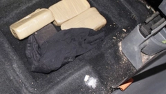 DOLIJALI DILERI U fordu prevozili dva kilograma heroina