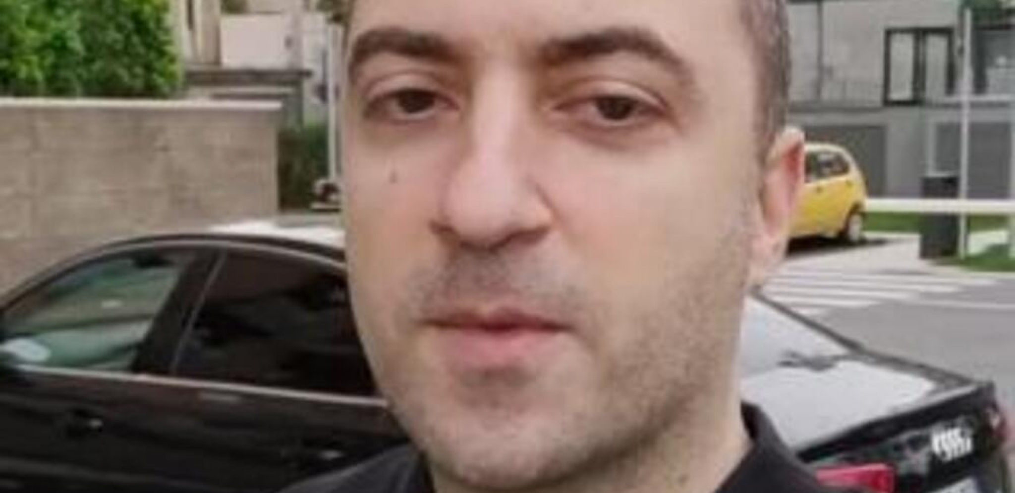 ''AKO DEVOJKA POGLEDAVA U TEBE, ONA ŽELI DA JOJ...'': Momak iz Srbije davao savet kako se muvaju devojke, zbog JEDNE reči zapalio mreže! (VIDEO)