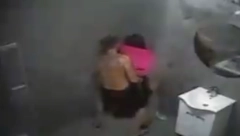 BRUTALNA AKCIJA MAJE I STANISLAVA U TOALETU! Kamera snimila svaki detalj, ovo do sada nije viđeno u rijalitiju!