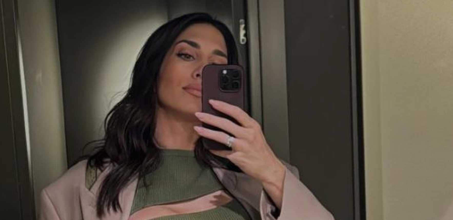 JELISAVETA ORAŠANIN BEZ BRUSHALTERA! Pokazala nove silikone, mreže se usijale od komentara