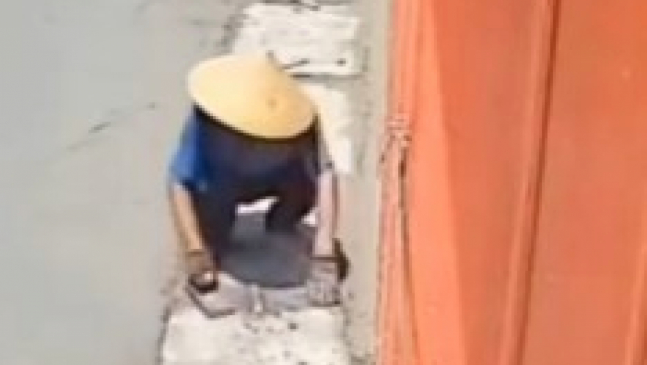 MAJSTOR IZGUBIO ŽIVCE Odradio posao pa sve propalo za 30 sekundi, ovo je da čovek poludi! (VIDEO)