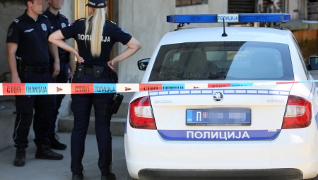 KRVAVI OBRAČUN U dečju svađu se umešali roditelji,  jedan nožem izbo rođake i prve komšije
