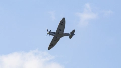 IZ AVIONA IZNAD SRBIJE IZBACUJU KOMADE MESA! Oglasilo se Ministarstvo poljoprivrede!