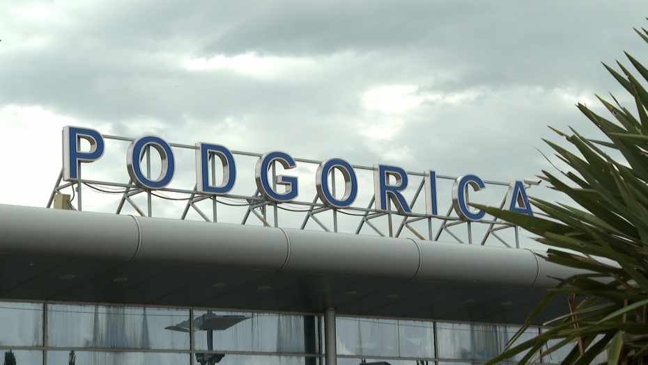 NEMILA SCENA NA PODGORIČKOM AERODROMU Više letova je preusmereno, otkazano ili kasni