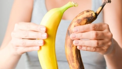 ŽUTE, ZELENE ILI POCRNELE? Nutricionista objašnjava koje banane imaju najviše vitamina, a koje treba izbegavati jer se teško vare