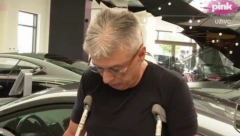 SAŠA POPOVIĆ JEDVA HODA Doživeo nezgodu, a sada se prvi put pojavio u javnosti, posledica je očigledna!