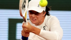 NASTAVLJA DA SE POIGRAVA Iga Švjontek zgazila Čehinju i plasirala se u polufinale Rolan Garosa