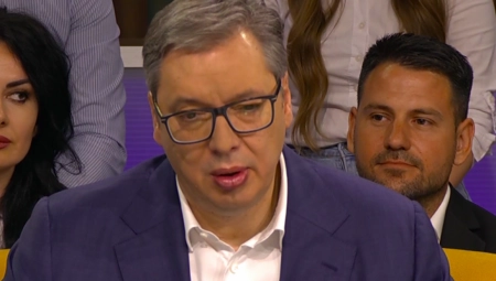 "NADAO SAM SE DA ĆE DA OSTANU UZDRŽANI, VEROVAO SAM DO 5 MINUTA PRE SEDNICE" Vučić prvi put o odluci komšija o sramnoj rezoluciji o Srebrenici