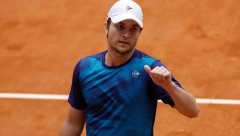 "NE MOGU DA IGRAM PROTIV NJEGA" Kecmanović se mučio protiv Medvedeva, pa predao meč