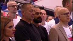 IZGUBILI SU DECU, A DOŠLI SU OVDE JER NE ŽELE DA IZGUBE DRŽAVU! Predsednik Vučić se zahvalio Saši i Miši iz Dubone, očevima ubijene dece