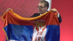 MITING LISTE "ALEKSANDAR VUČIĆ - BEOGRAD SUTRA" Vučić: Ovo je zastava slobodnog sveta (VIDEO)