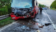 29 OSOBA POVREĐENO U STRAVIČNOM UDESU KOD MLADENOVCA! Lončar: Četvoro je sa težim povredama