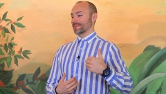 SOFRA MESEC DANA NAKON VENČANJA SKINUO BURMU Razlog je veoma ozbiljan, harmonikaš nema izbora, evo o čemu je reč