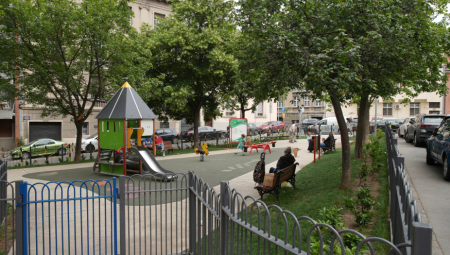 STARI GRAD POSTAJE ZELENA OAZA! Najmlađi najviše uživaju u modernim igralištima - da li ste primetili ove NOVITETE po Beogradu?