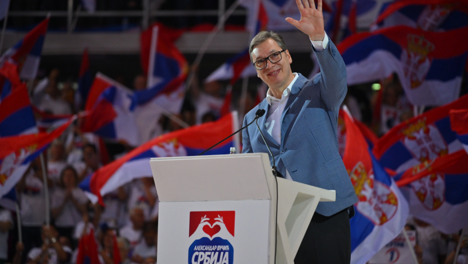 KOLUMNA DRAGUTINA MATANOVIĆA: Ubedljiva izborna pobeda koalicije oko Vučića i Svesrpski sabor