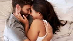 „LEPE NESAVRŠENOSTI“ Evo šta muškarci prvo primete na ženi u krevetu, odgovori će vas iznenaditi