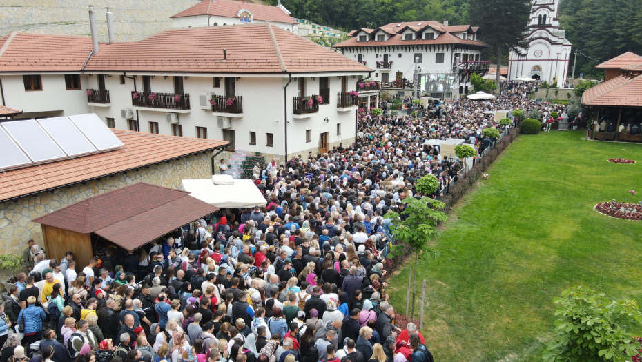 Tradicionalno okupljanje naroda na praznik Sv. Zosima i Jakova čudotvoraca Tumanskih