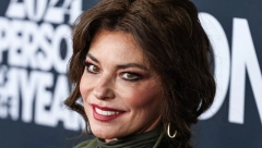 BOJA KOSE JE PODMLADILA Pevačica Šanaja Tvejn izgleda kao devojčica u šestoj deceniji, sada je dvojnica Megan Foks