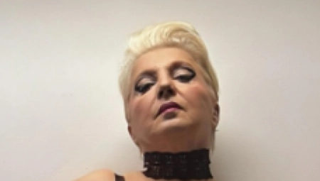 MIRJANA KARANOVIĆ OBJAVILA ŠOK FOTKU! Nije nije ni slutio da je u stanju da se slika u ovom izdanju, komentari samo pljušte