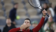 OVOGA PUTA SVE JE DRUGAČIJE Novak Đoković posle noćnog maratona izlazi na teren, evo i kad