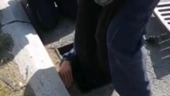 RADNIK UŠAO U ŠAHT DA IH SPASE "Polako, nemoj da ga povrediš..." (VIDEO)