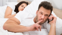 JEDAN SUPRUG ODLUČIO DA OTKRIJE „Ovo je 5 znakova koji pokazuju da muškarac ima ljubavnicu“