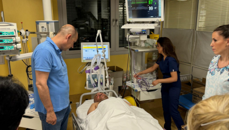 PREBIJENI ČLANOVI SNS U BOLNICI! Završili s težim povredama, nezapamćeno nasilje u Beogradu (FOTO)