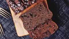 ČOKOLADNI BANANA HLEB BOLJI OD KLASIČNOG Smaže se za tren oka, a uspeva i početnicima