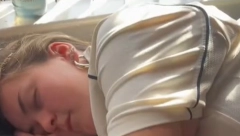 „PLATIO BIH DA MI TO RADE“ Pokazala kako se opušta posle napornog dana na poslu, ljudi oduševljeni!