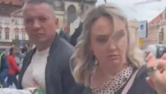 TUČA U CENTRU PRAGA Rusima pala klapna kada su videli šta rade (VIDEO)