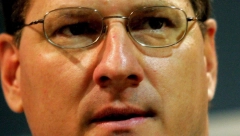 "VLADA SAD MI JE OBJAVILA RAT" Oglasio se Riter posle upada FBI u njegov stan: Neće me ućutkati